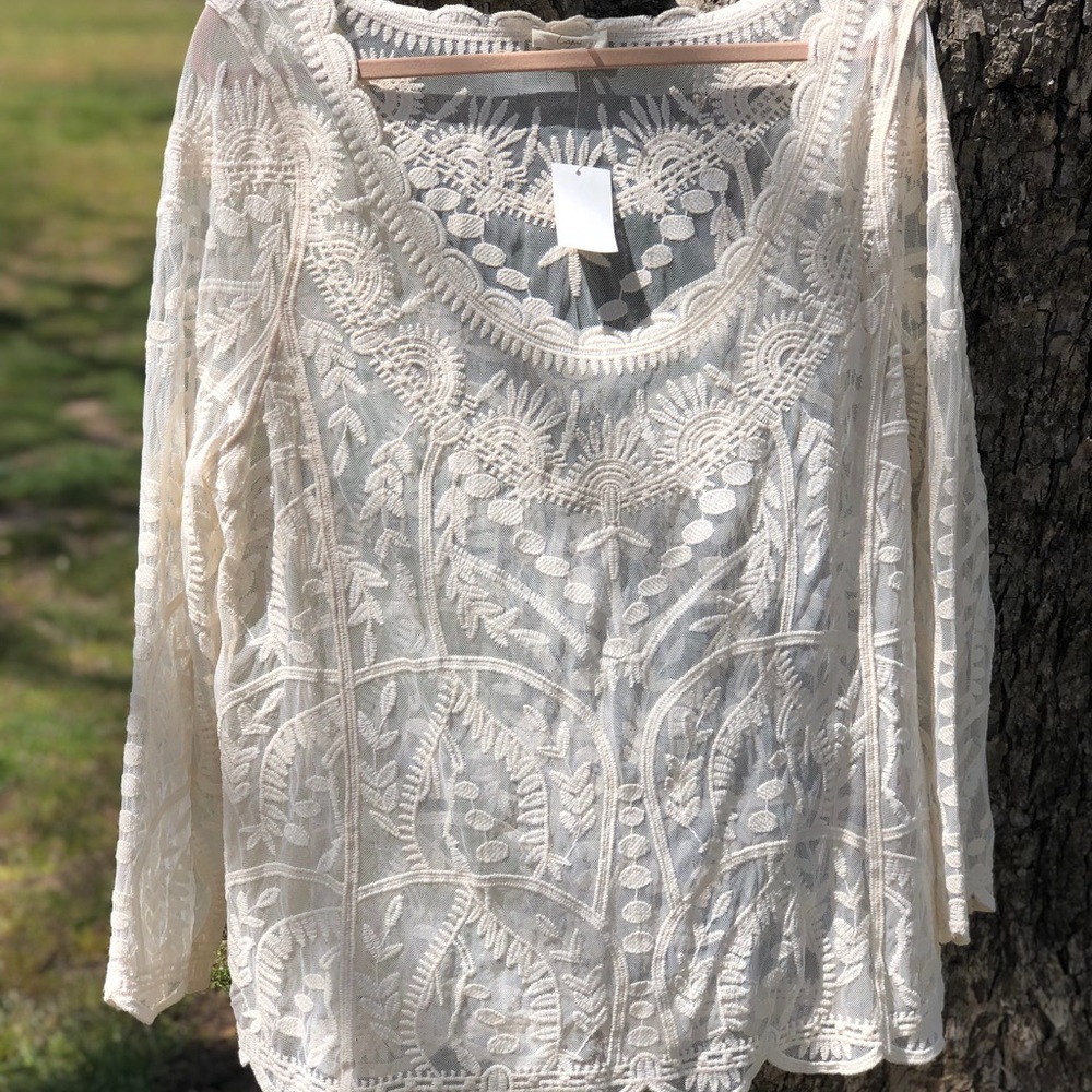Lace for days!! Cream Lace Top